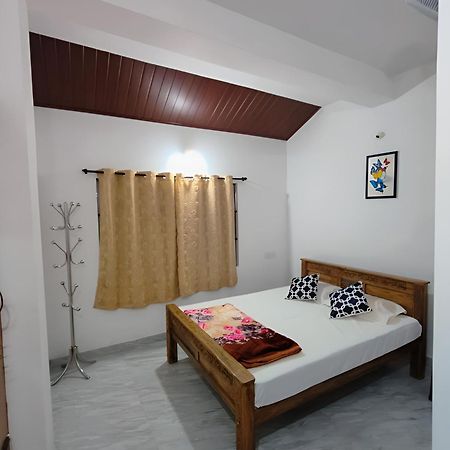 Cloudy Adobe Villa Мадикери Екстериор снимка