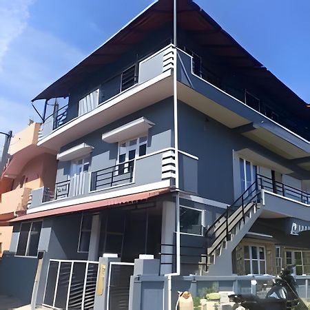 Cloudy Adobe Villa Мадикери Екстериор снимка
